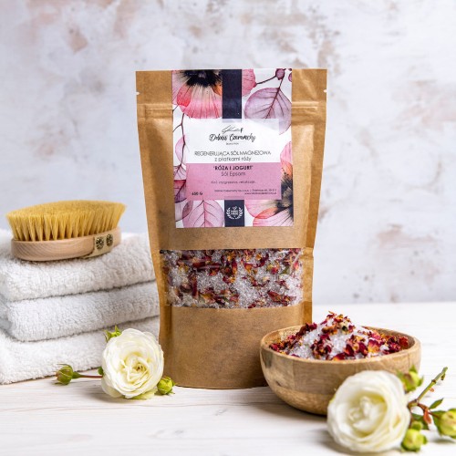 Regenerująca sól magnezowa "Róża i jogurt" 650 g - Dolina Czeremchy